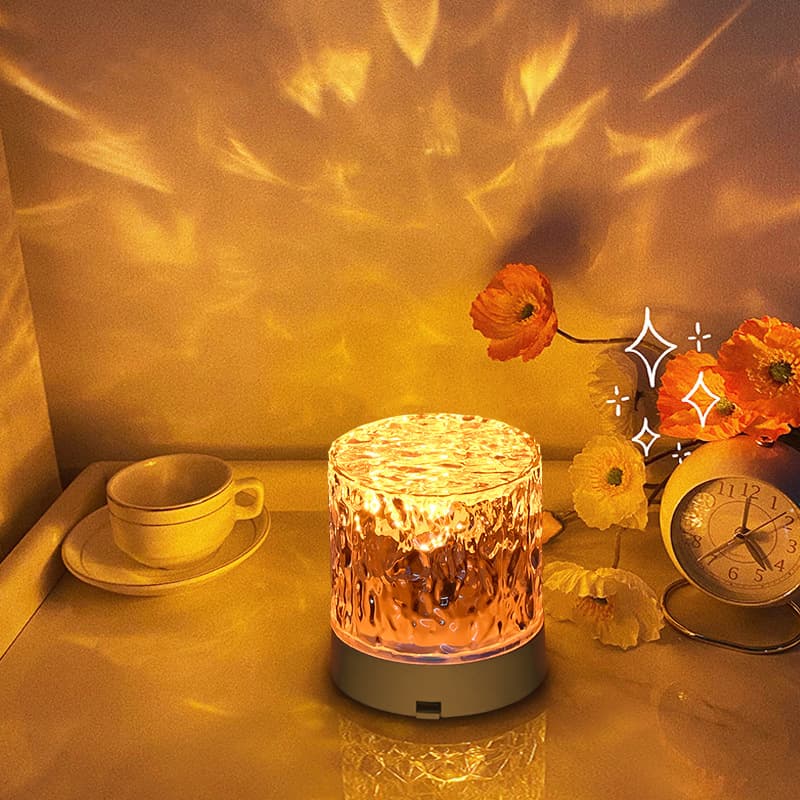 Gizmo Ripple Crystal Lamp 2